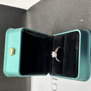 天然ダイヤモンド1.01ct Au750（ちよつばき）