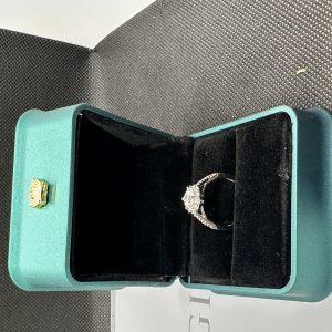 天然ダイヤモンド1.01ct Au750（さくらきずな）