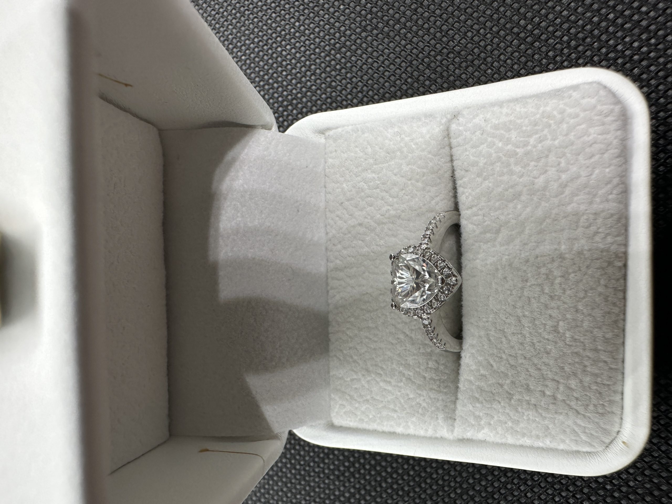 ダイヤモンド指輪 ダイヤモンド 安い 天然ダイヤモンド1.01ct GIA証明書 AU750指輪