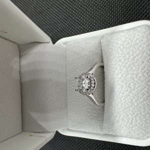 ダイヤモンド指輪 1ct ダイヤ 天然ダイヤモンド1.01ct GIA証明書 AU750指輪