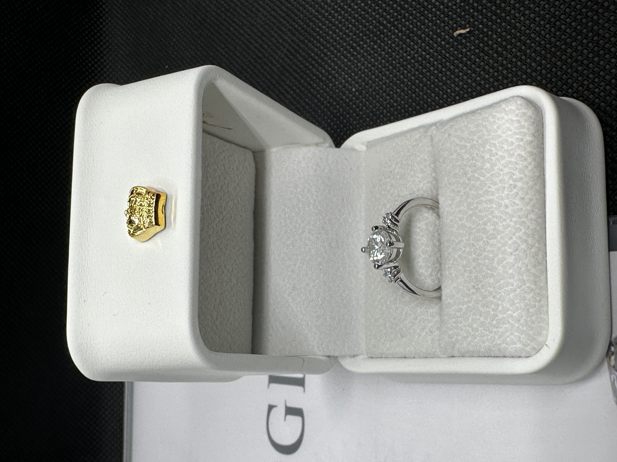 ダイヤモンド指輪 一 粒 ダイヤ ネックレス 天然ダイヤモンド1.01ct GIA鑑定書 AU750指輪