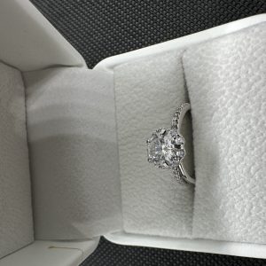 ダイヤモンド指輪 一 粒 ダイヤ 指輪 天然ダイヤモンド1.01ct GIA証明書 AU750指輪