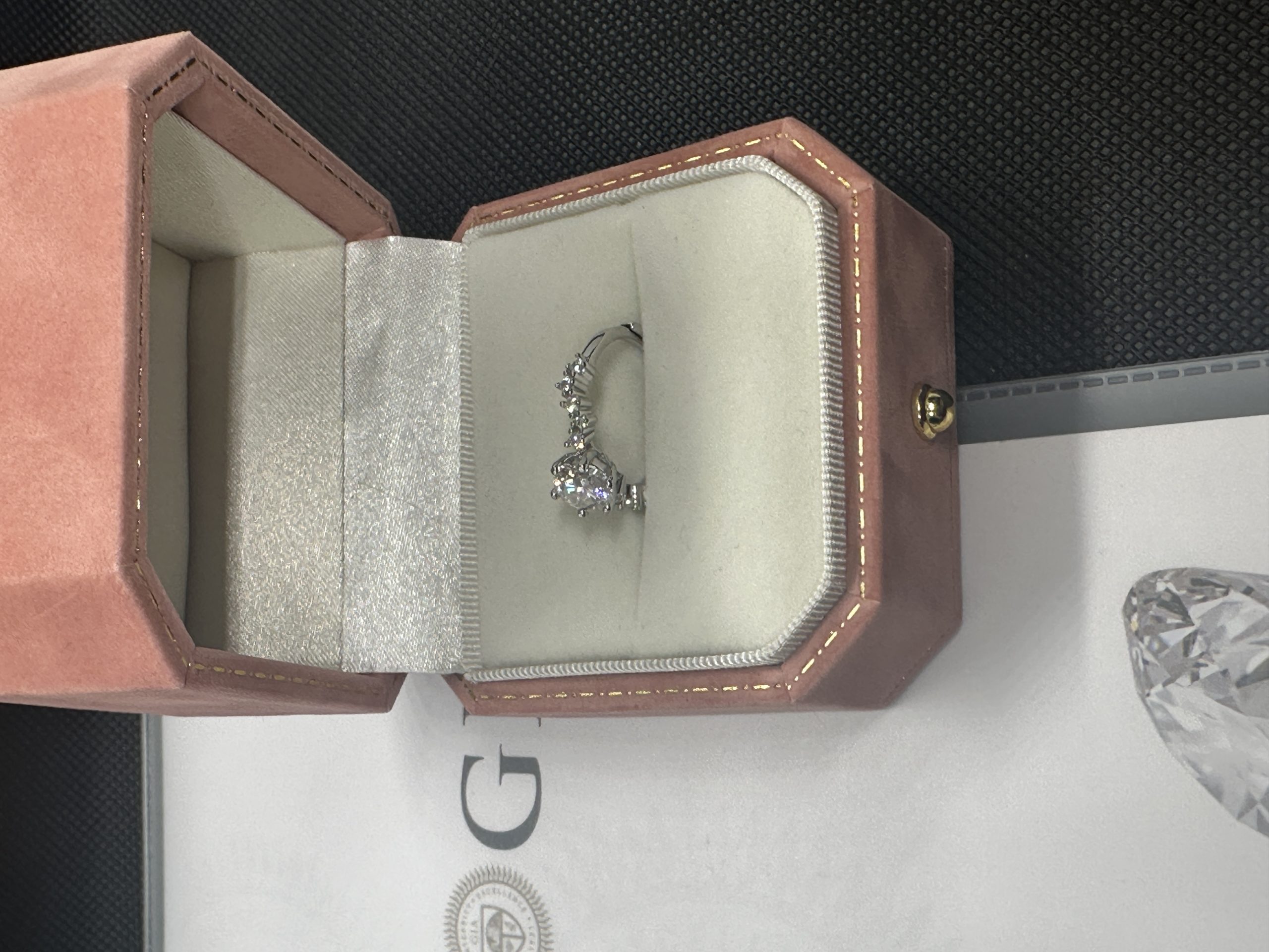 ダイヤモンド指輪 スイート テン ダイヤモンド 天然ダイヤモンド1.01ct GIA鑑定書 AU750指輪