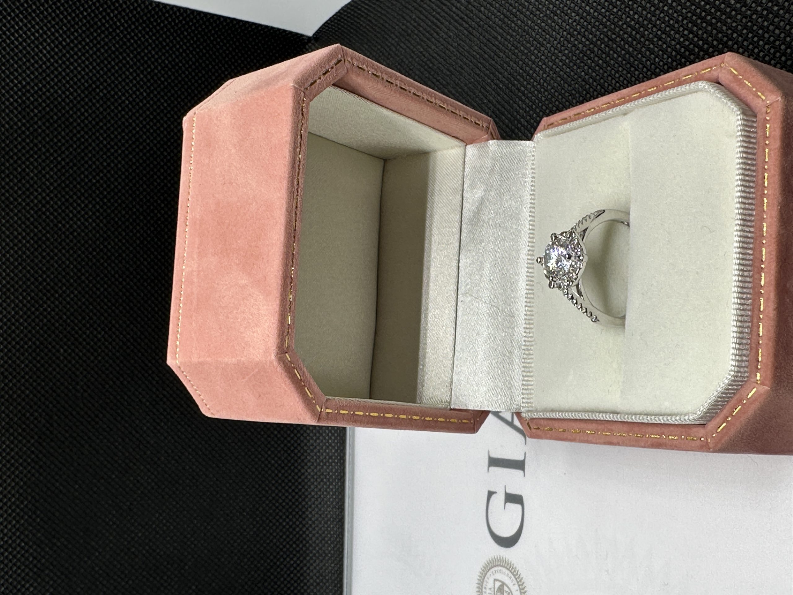 ダイヤモンド指輪 一 粒 ダイヤ 指輪 天然ダイヤモンド1.01ct GIA鑑定書 AU750指輪