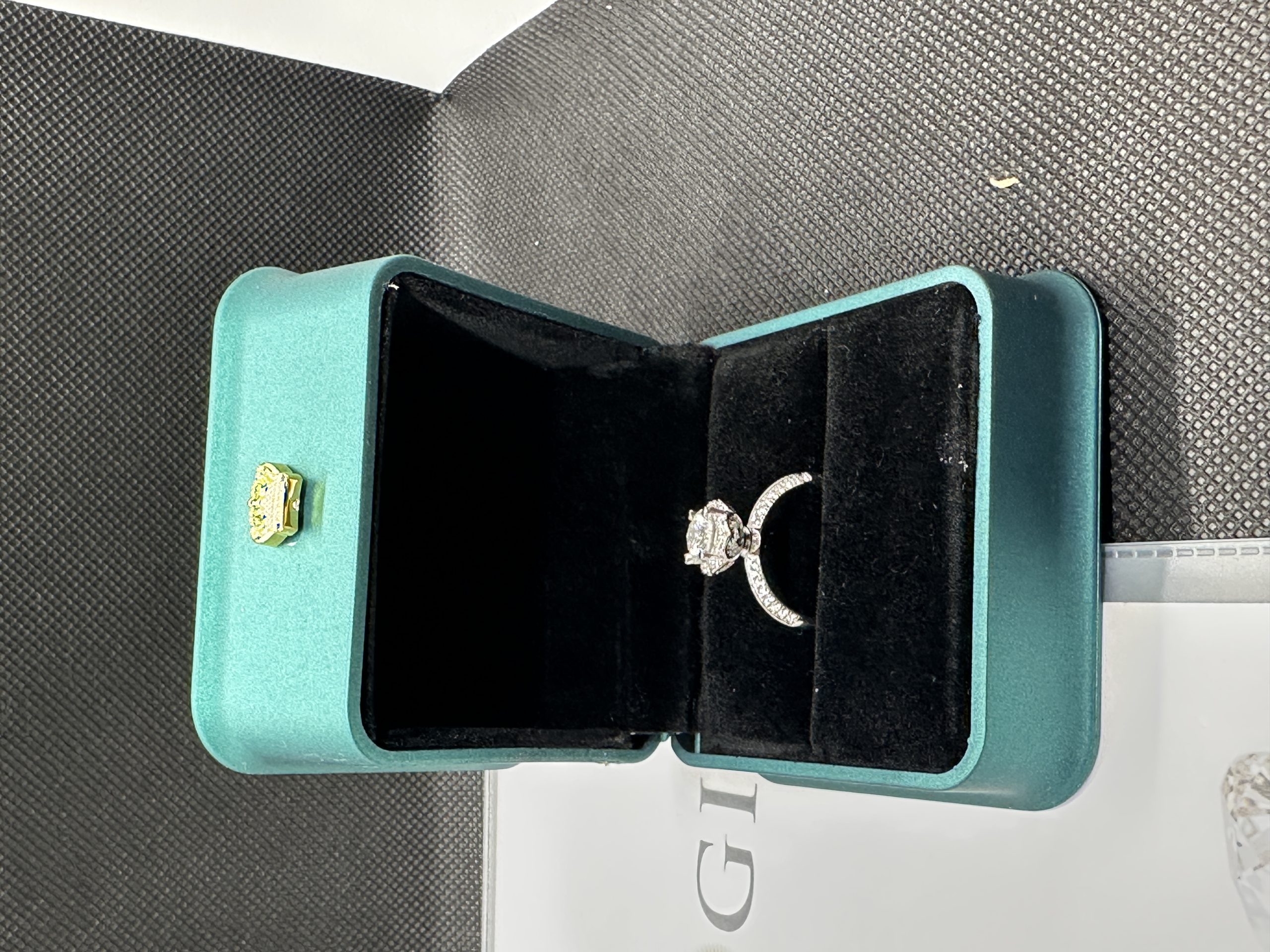 ダイヤモンド指輪 指輪 ダイヤ 天然ダイヤモンド1.01ct GIA鑑定書 AU750指輪